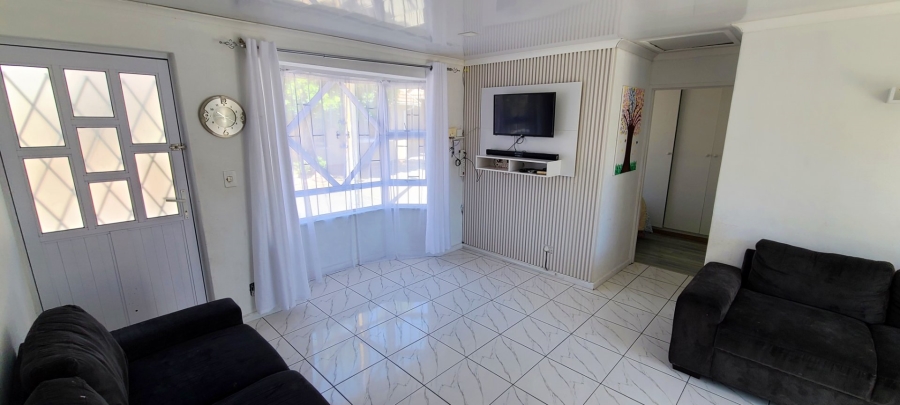 2 Bedroom Property for Sale in Tuscany Glen Western Cape